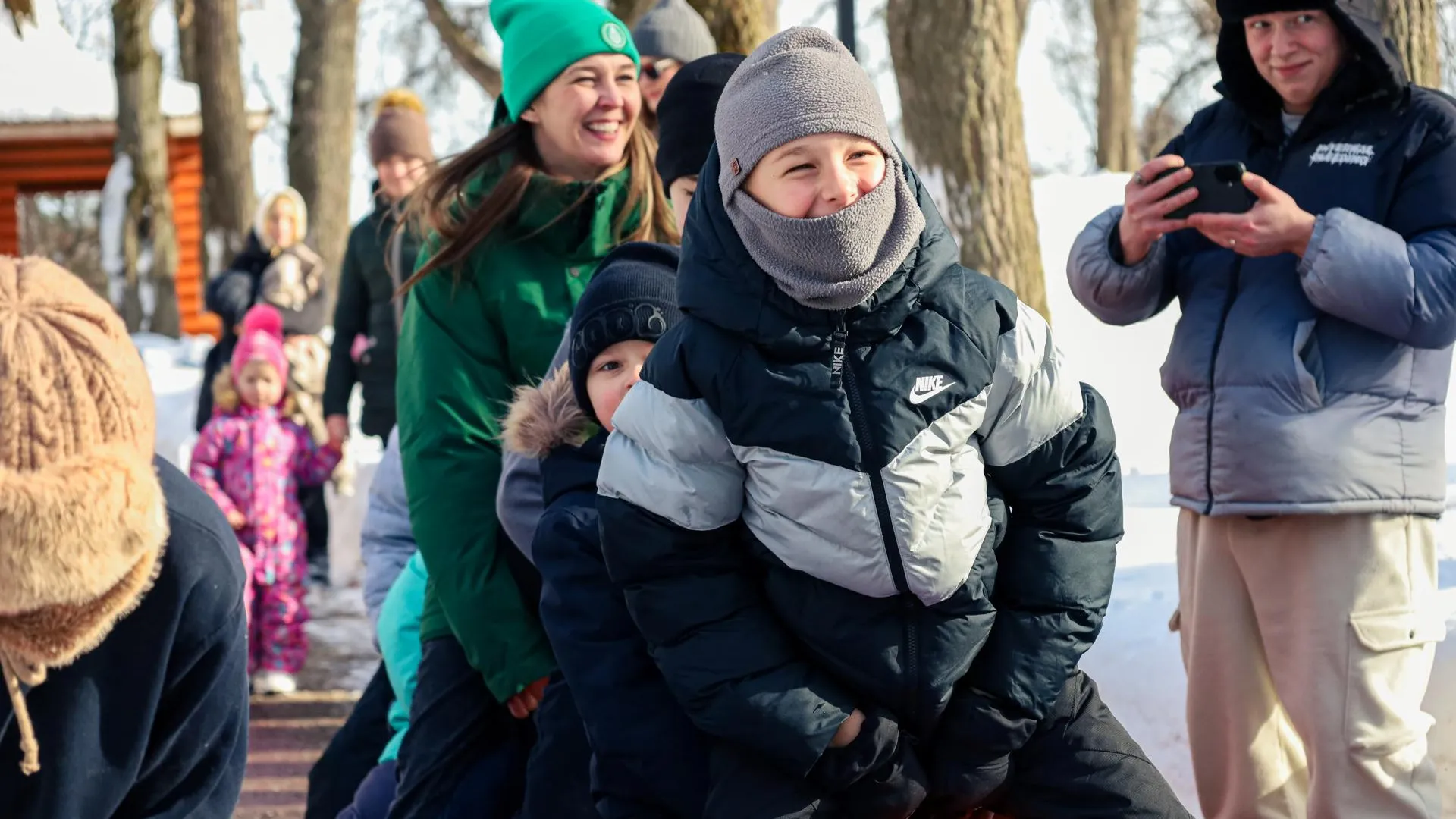 В парках Подмосковья 25 тыс человек отметили День защитника