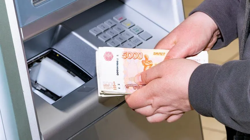 Финансист раскрыла сумму, когда не надо ее объяснять при внесении на счет