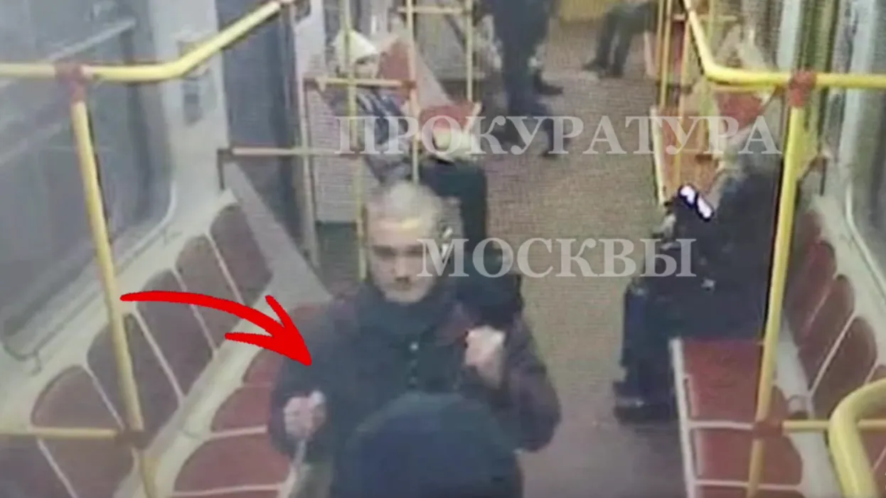 22‑летний мужчина с ножами атаковал пассажиров Московского метро