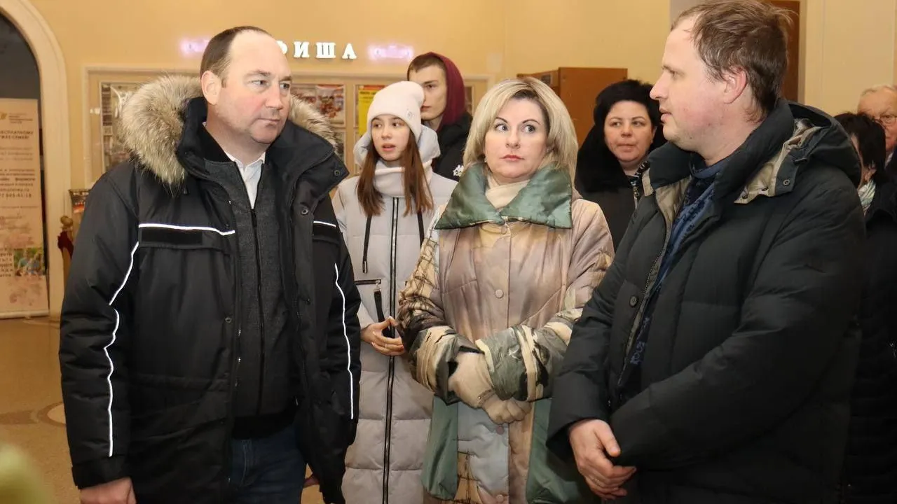 Глава Ступина проконтролировал капитальный ремонт во Дворце культуры
