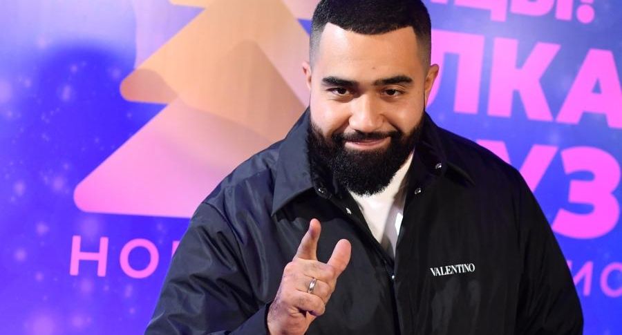 Рэпер Jah Khalib отменил ближайшие концерты из-за здоровья новорожденной дочери