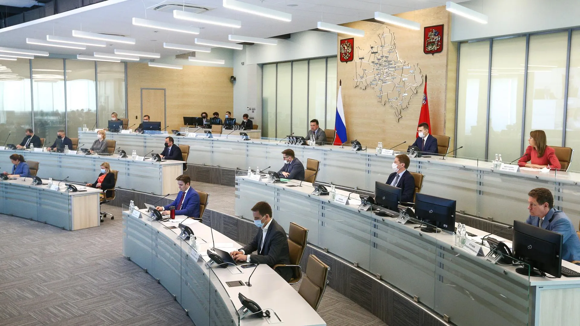 Воробьев поручил оказать гражданам все меры федеральной поддержки в срок