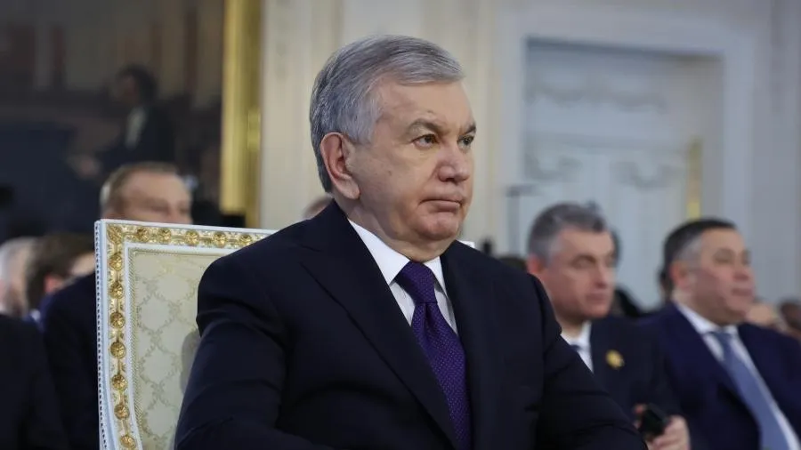 Стало известно, кто летел на загадочном самолете из США через РФ