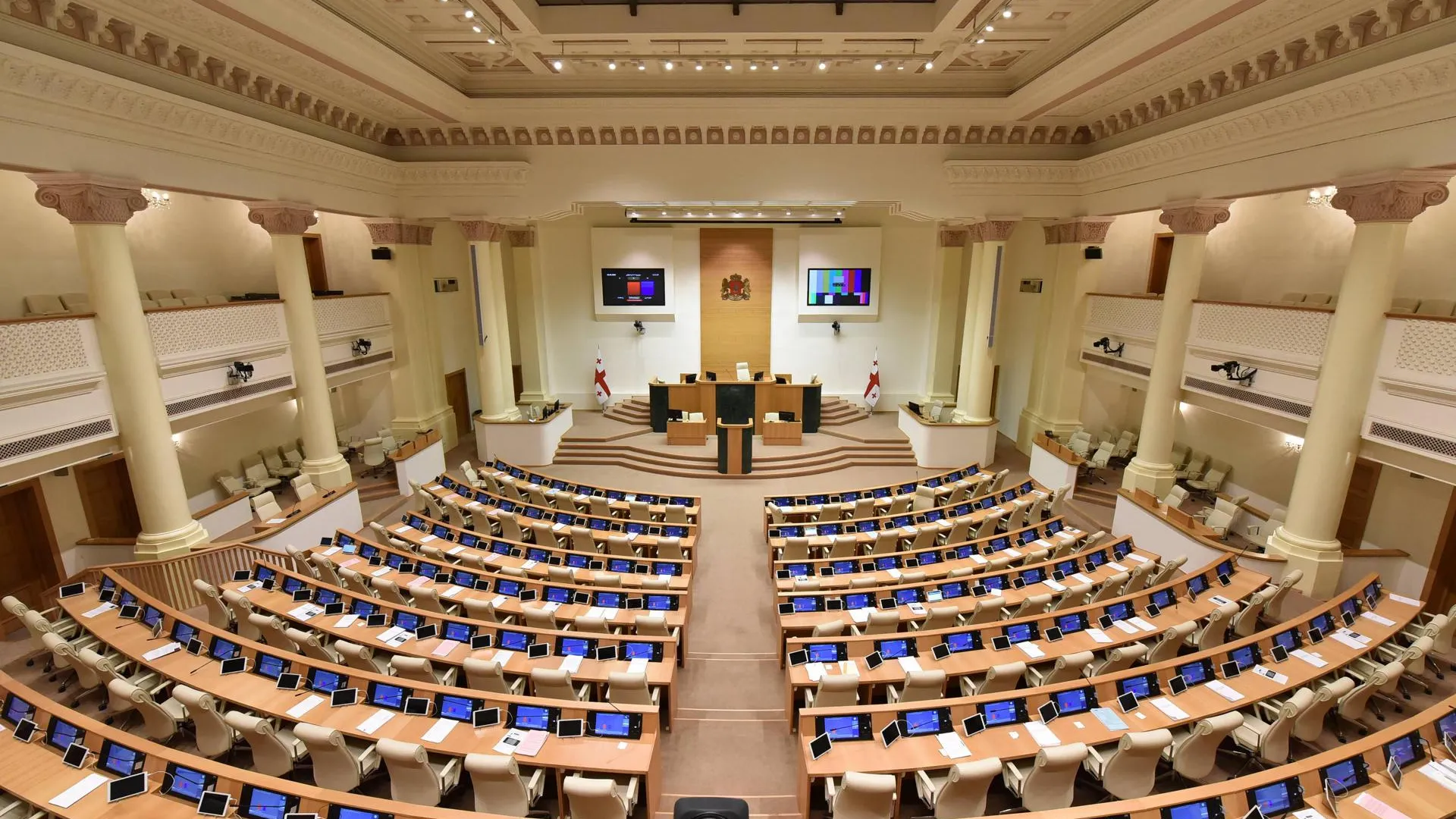 Парламент Грузии преодолел вето на закон об иноагентах
