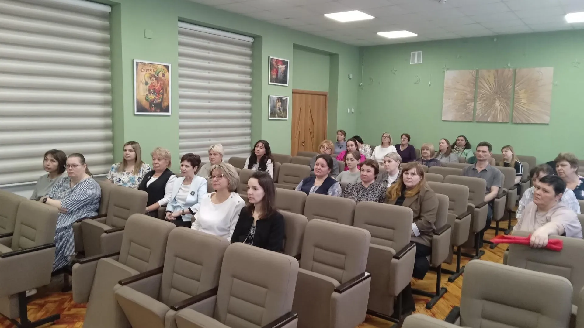Детям Раменского напомнили об опасности противоправных действий через мессенджеры
