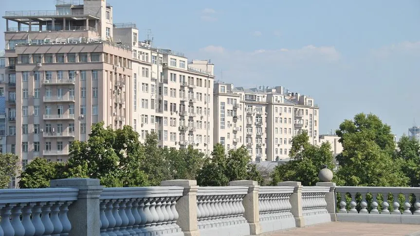 Якиманка девятый раз подряд возглавила рейтинг дорогой вторички Москвы