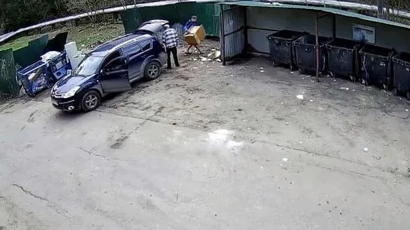 Более 160 фактов сброса мусора из авто зафиксировали камеры в Подмосковье за неделю