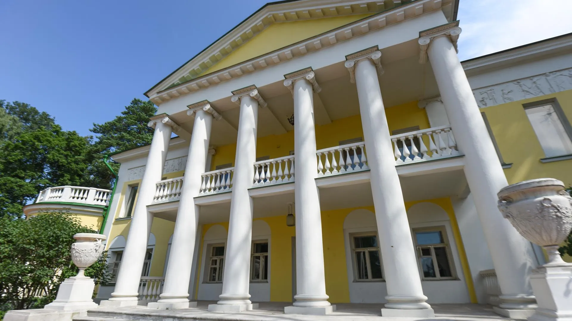 Спектакль «Маленький принц» представят в «Горках Ленинских» ко Дню матери