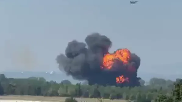 Истребитель F-16 рухнул во время учебного полета в Турции