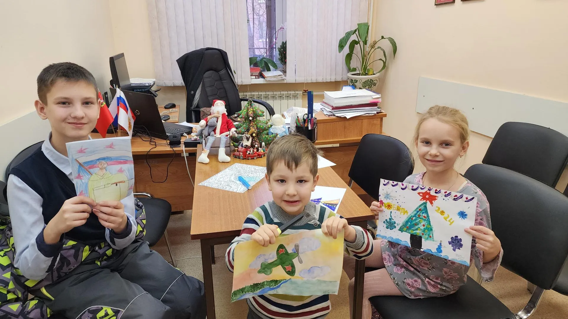 Медики Красноармейска собрали гуманитарную помощь для бойцов СВО