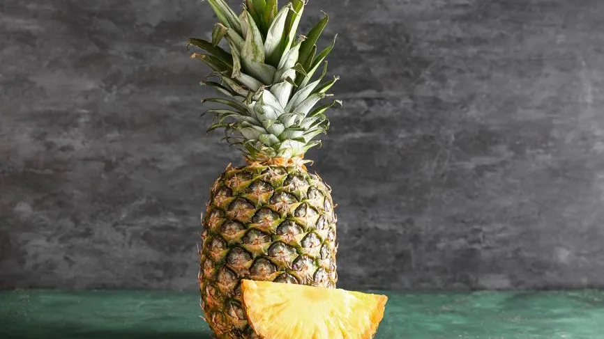 Ананасы в РФ за 12 месяцев подорожали на 16%