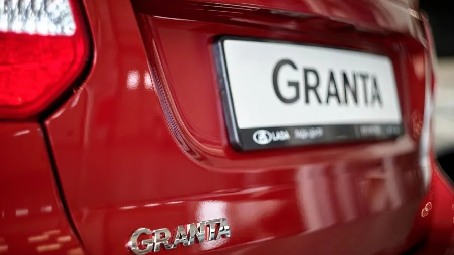 Более 33 тыс Lada Granta отозвали из-за дефекта в кардане