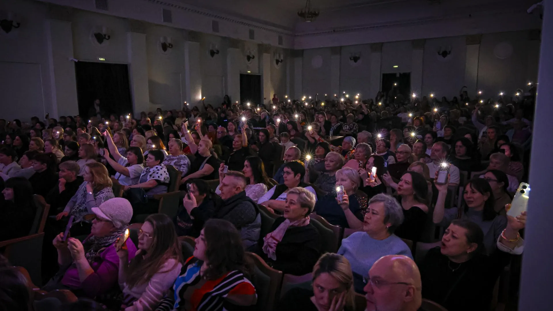 В Клину с двумя концертами с полным аншлагом выступила Татьяна Буланова