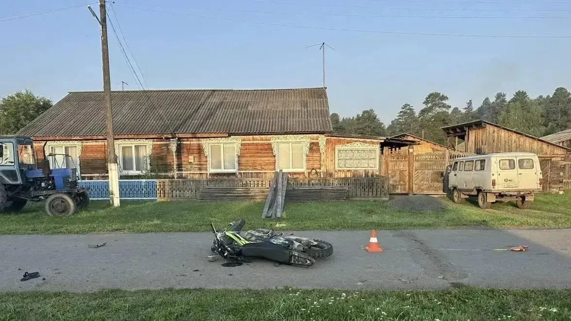 Пьяный школьник на мотоцикле въехал в лошадь в Красноярском крае