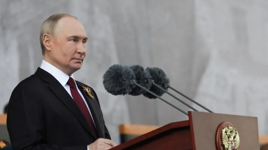 Путин: великий подвиг поколения победителей вдохновляет участников СВО