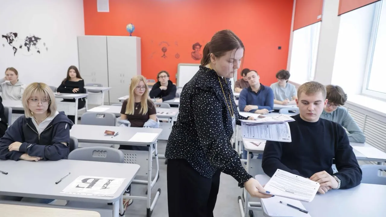 В Подольске 1 900 выпускников прошли тренировку к ЕГЭ-2026