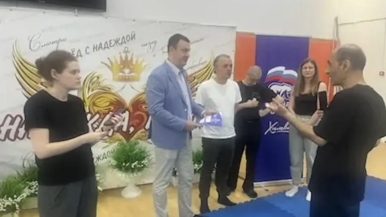 В Химках провели открытый урок по акробатике с участием общественника