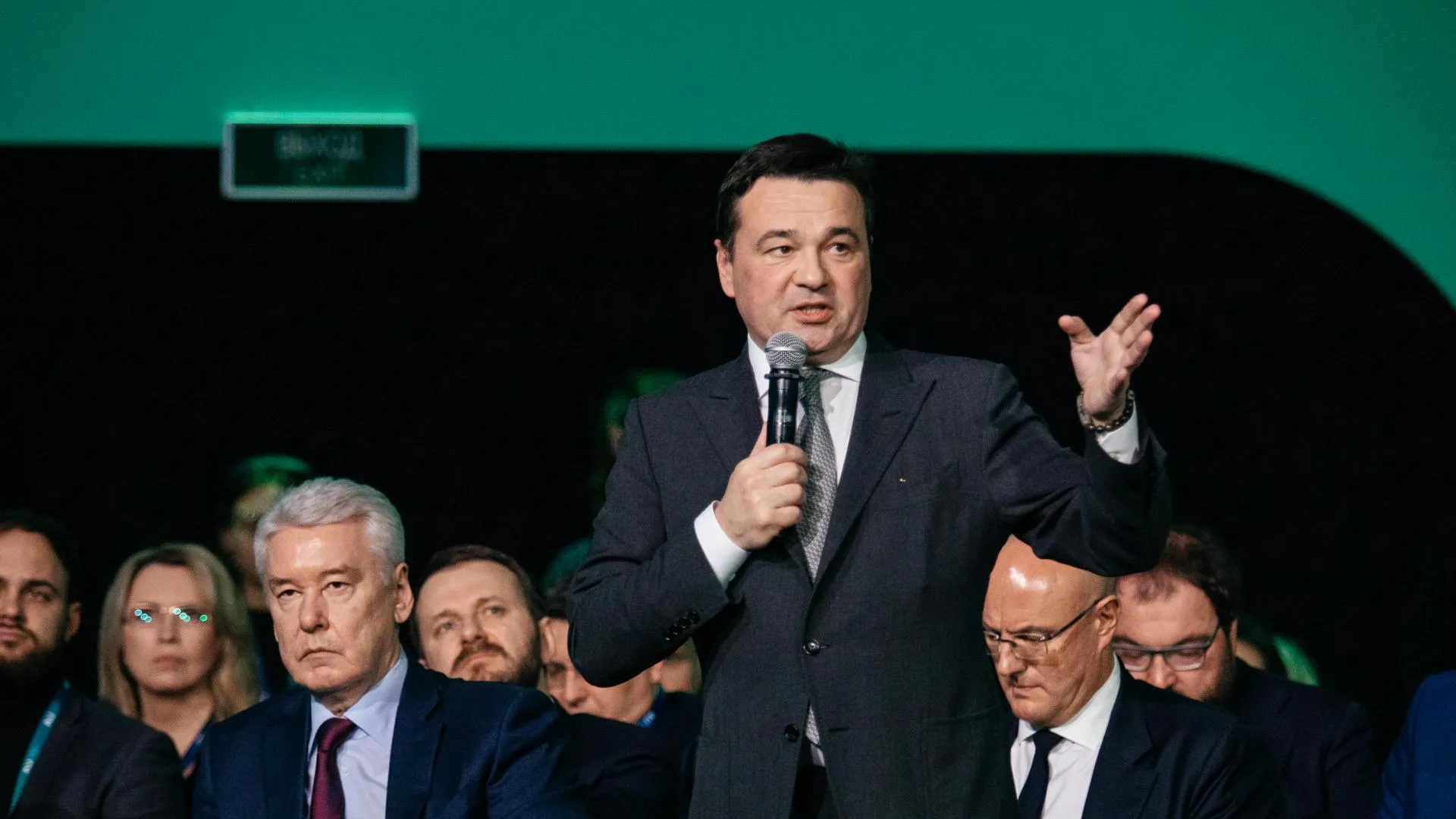 Андрей Воробьев отметил необходимость усовершенствования законодательства в сфере ИИ
