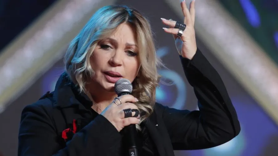 Пережившая 2 года назад инсульт Ая из «Города 312» выйдет на сцену в четверг