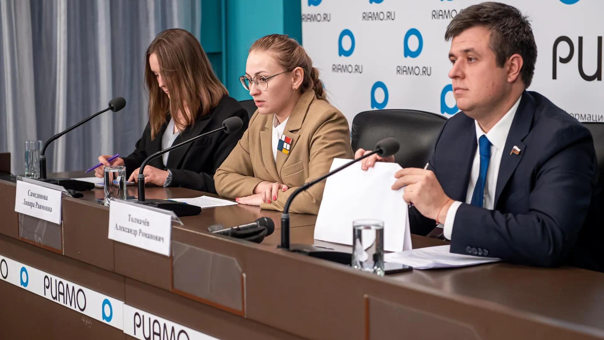 Толмачев: Премия «Герой нашего времени» вовлекает молодежь в общественную жизнь региона