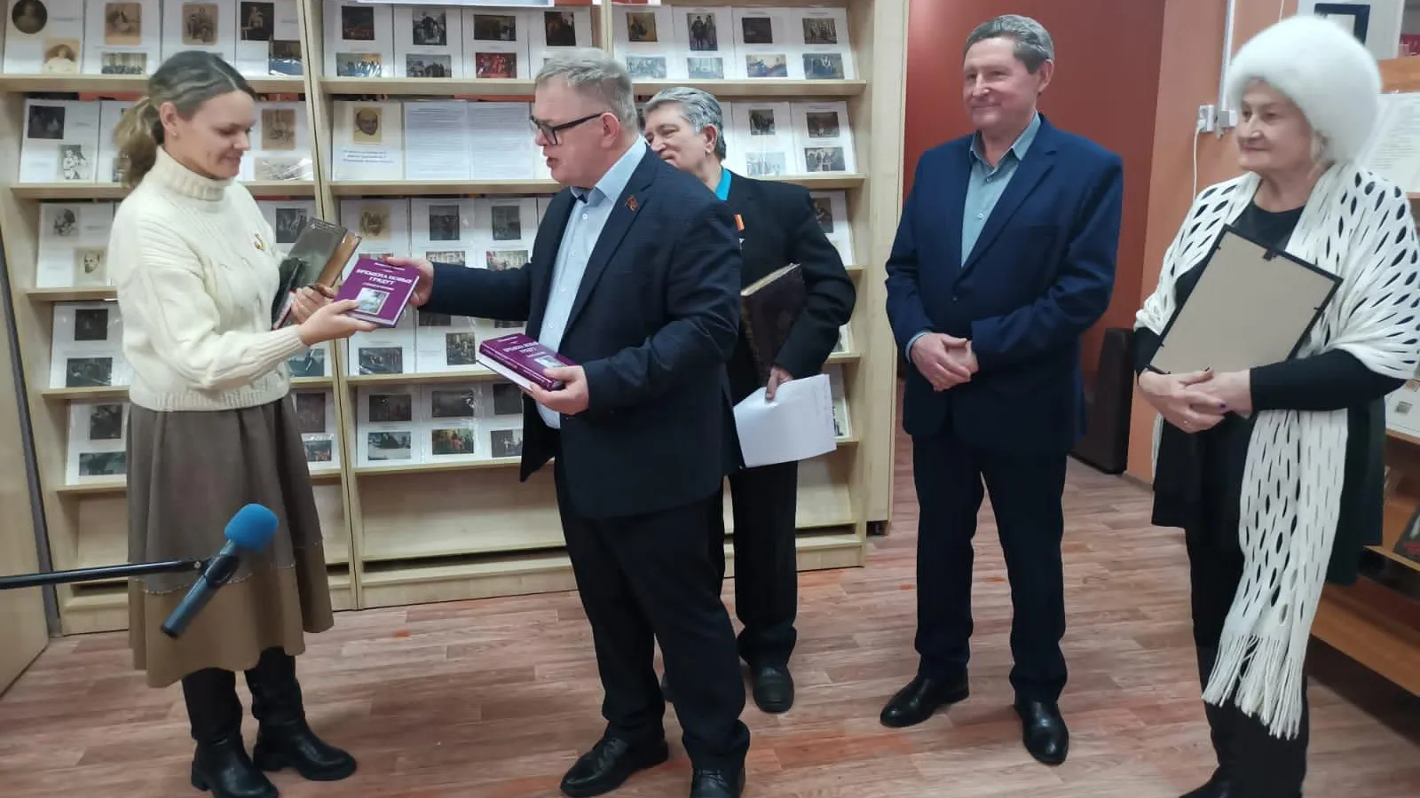 Зампред Мособлдумы Наумов поучаствовал в открытии выставки в честь Ленина