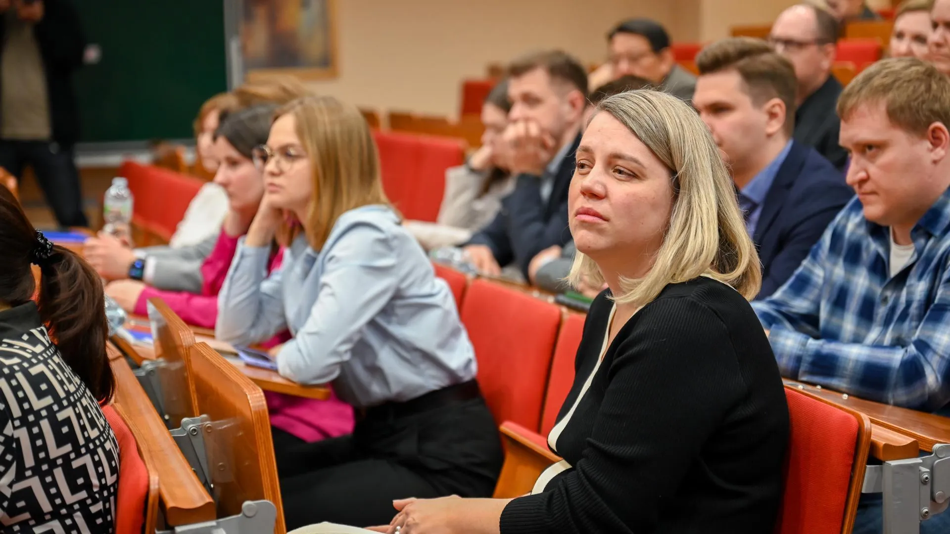 Депутат из Ленинского округа провел урок мужества на предприятии