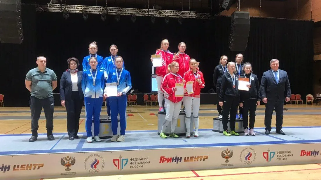 Спортсменка из Долгопрудного завоевала серебро на первенстве РФ по фехтованию на шпаге