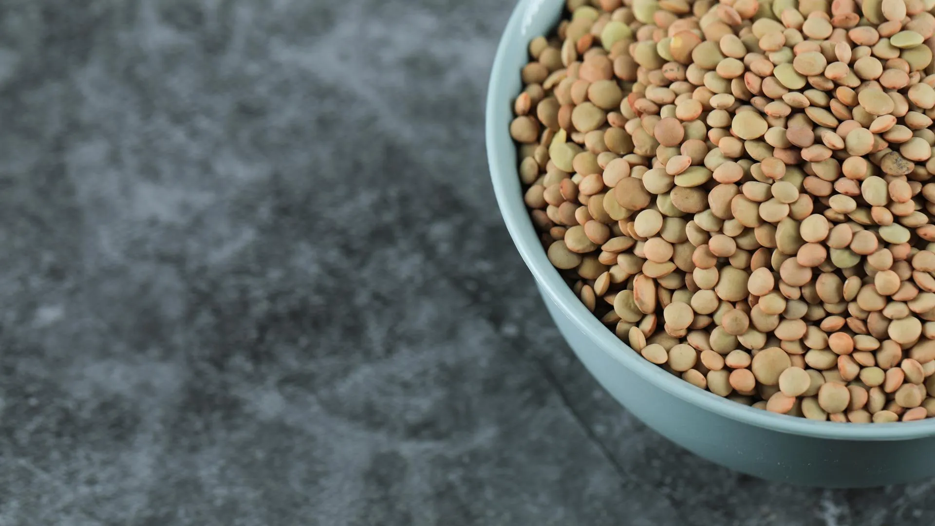 Гастроэнтеролог оценила чечевицу как замену мясу