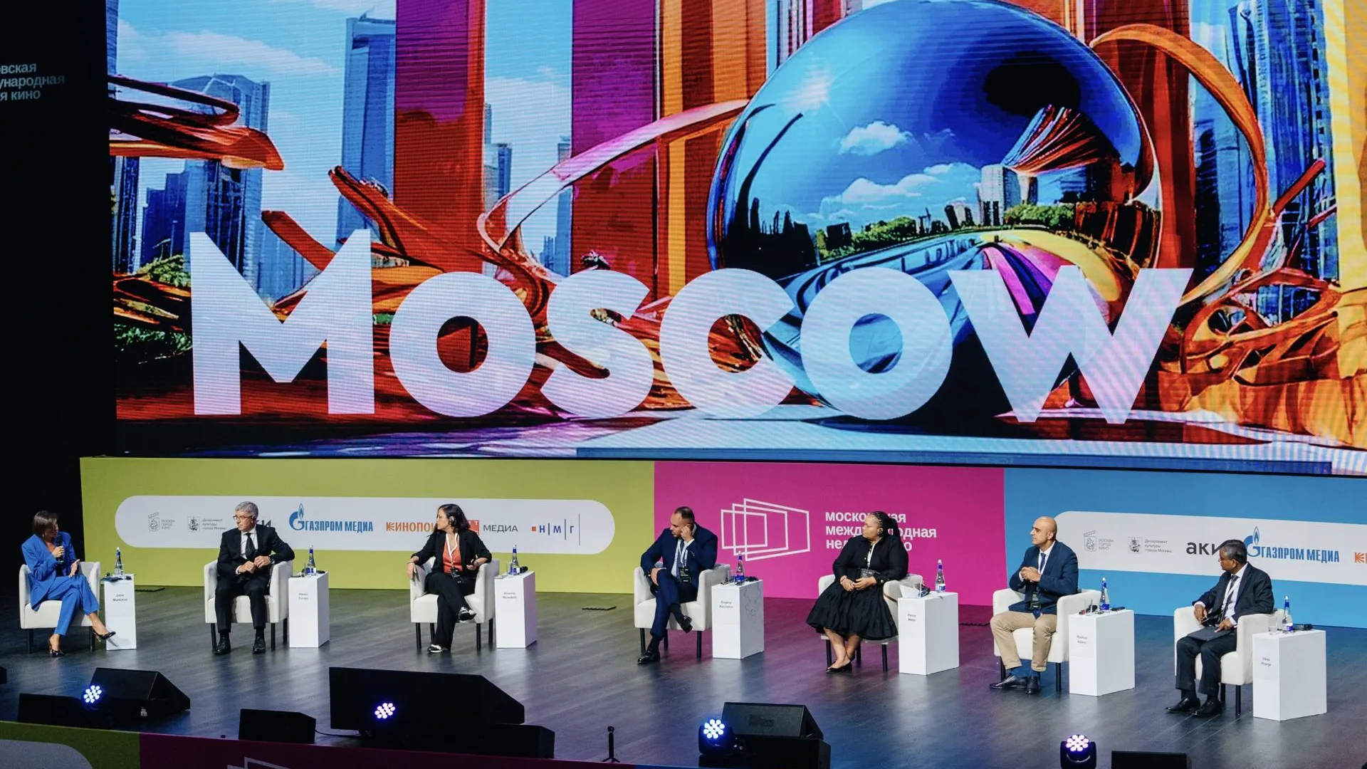 В Москве за год реализовано более 120 проектов для креативного бизнеса