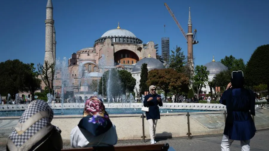 Москвич отсудил у турфирмы деньги за сорванную поездку в Турцию