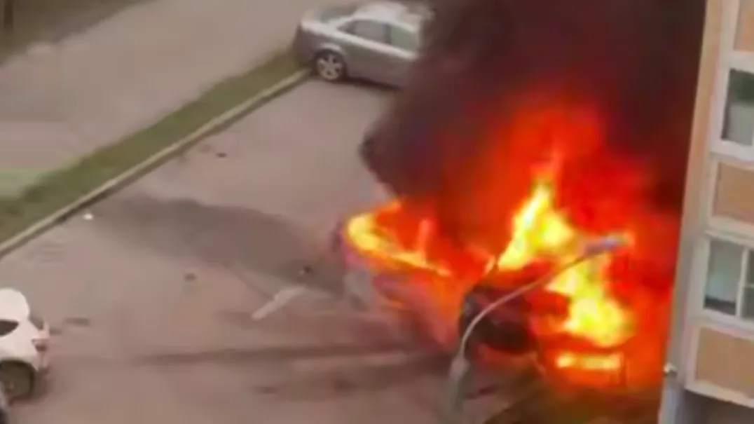 Автомобиль в Московском мог взорваться из-за дистанционного прогрева двигателя