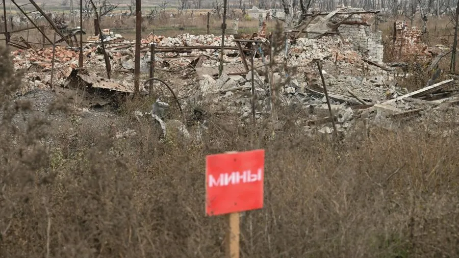 Гражданские под угрозой: ВСУ разбросали «подлые» мины в Курской области