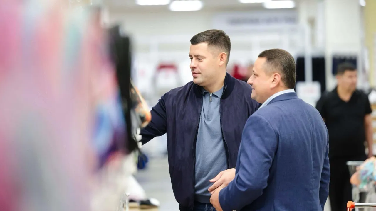 Глава Подольска присоединился к сбору канцелярии для детей из многодетных семей и семей участников СВО