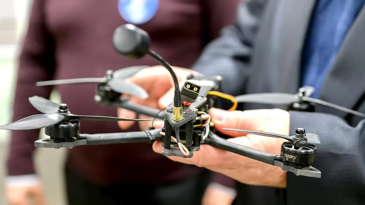 В музей Подольска передали трофейный беспилотник-разведчик