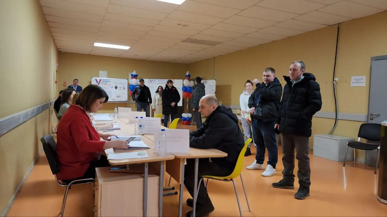 Работники СМИ из Мытищ вместе пришли на выборы Президента РФ