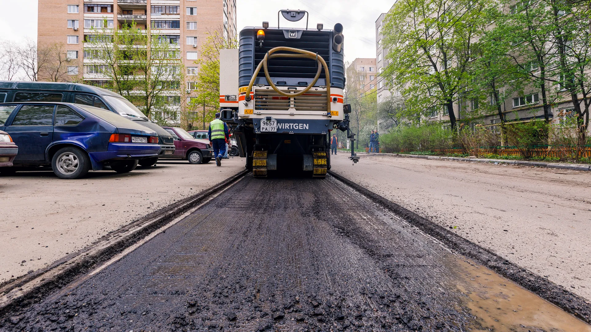 В Подмосковье могут перейти на инфракрасный ремонт ям на дорогах