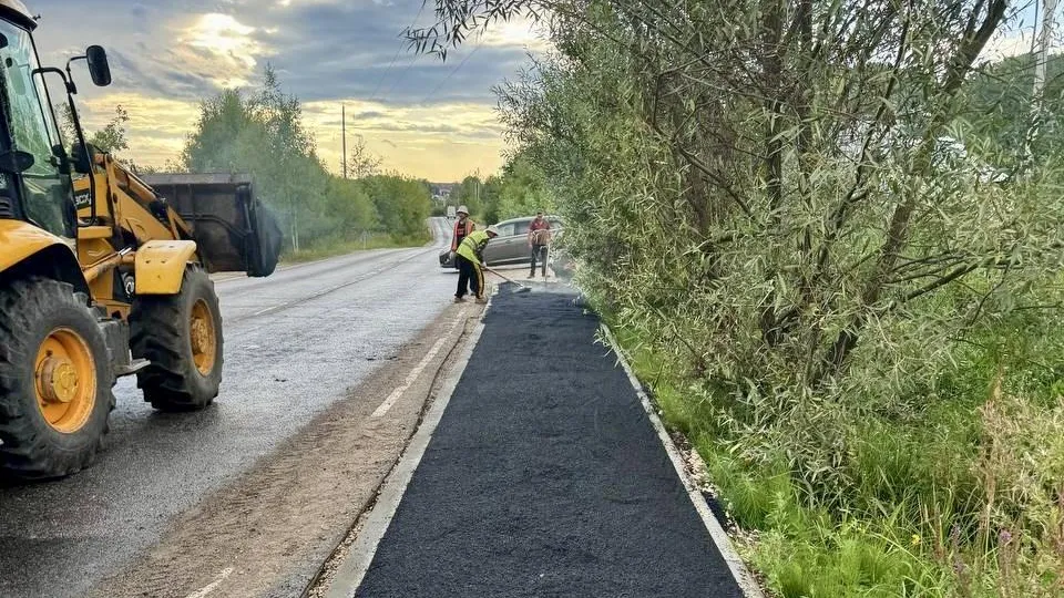 Более 20 тротуаров построили в 13 округах Подмосковья по просьбам жителей