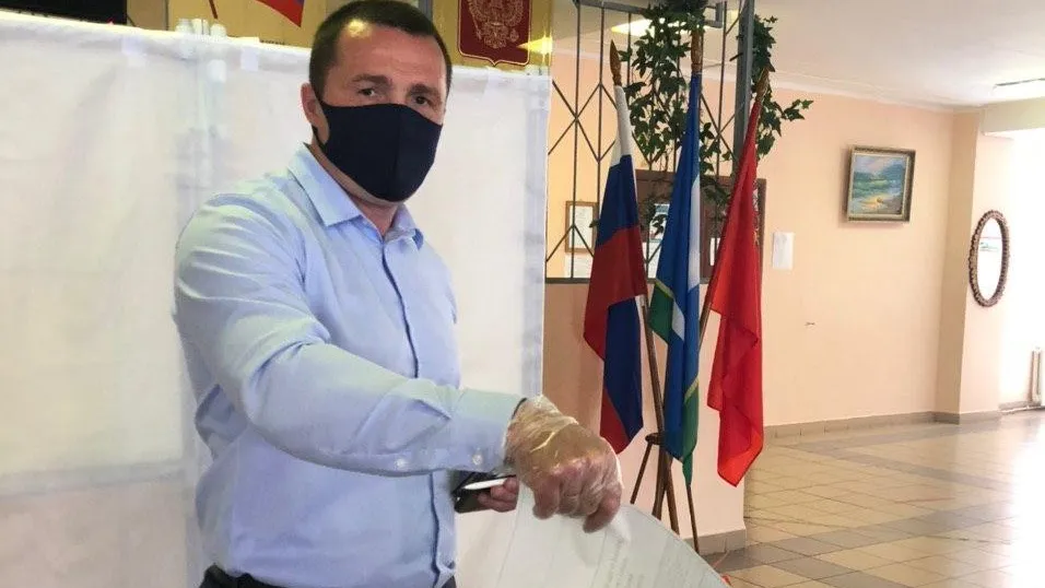 Боксер‑профессионал Денис Лебедев считает своим долгом проголосовать по Конституции РФ