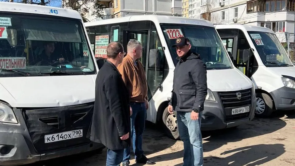 В Люберцах проверили работу терминалов в автобусах по просьбам пассажиров