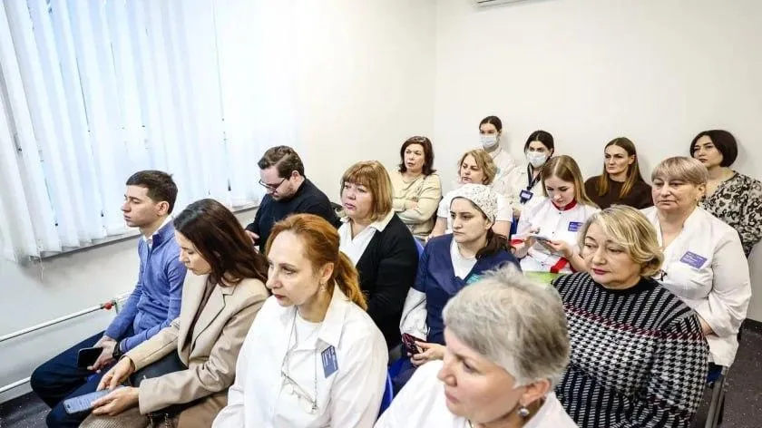 В Путилково обсудили медобслуживание, транспорт и благоустройство с жителями