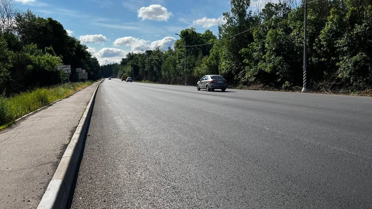 Дорожное полотно заменили на двух участках дорог в Истре