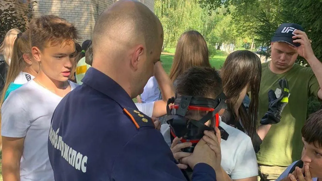 Воспитанникам военно‑патриотического лагеря Домодедова рассказали историю пожарной охраны