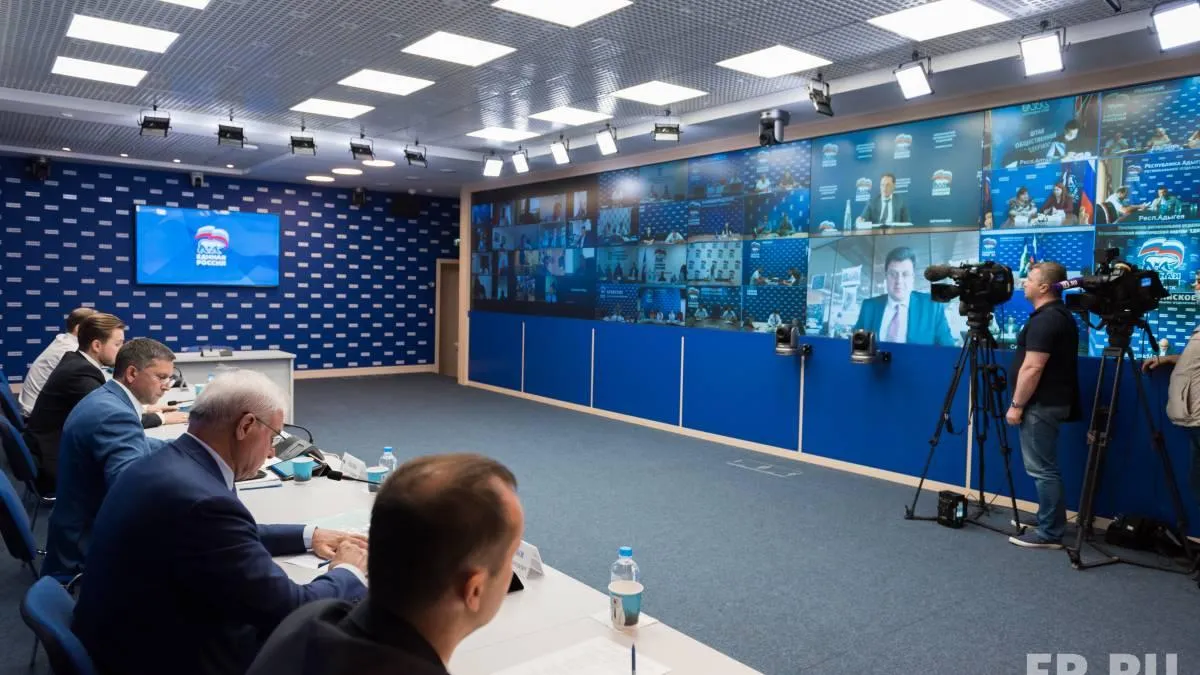 Подмосковная ЕР продолжает рейды по контролю цен на продукты «борщевого набора»