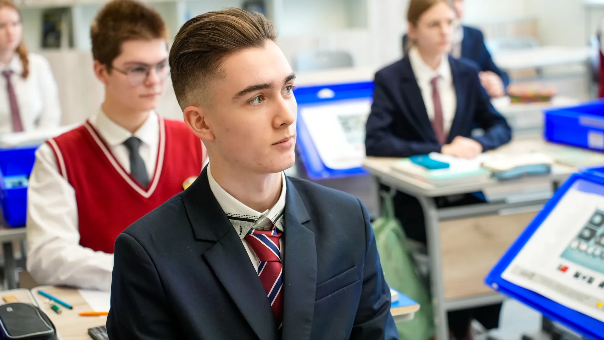 В России разработали новый стандарт обучения для учеников 10-11-х классов