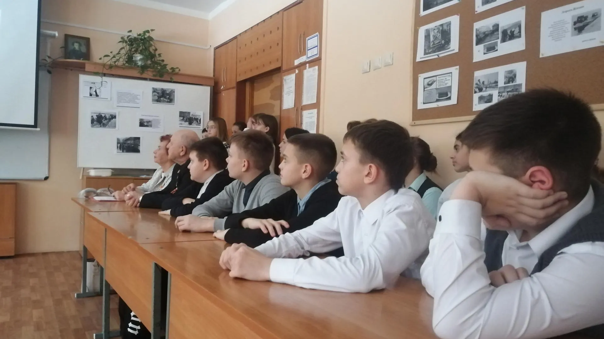 Музейный час «Непокоренный Ленинград» прошел в протвинском лицее