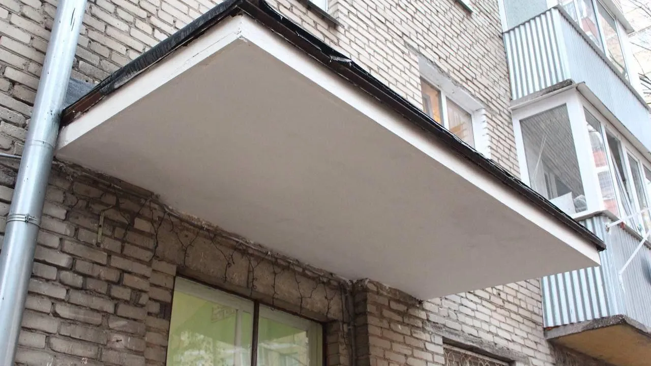 Ход ремонтных работ в доме № 21 по улице Нахимова проверили во Фрязине