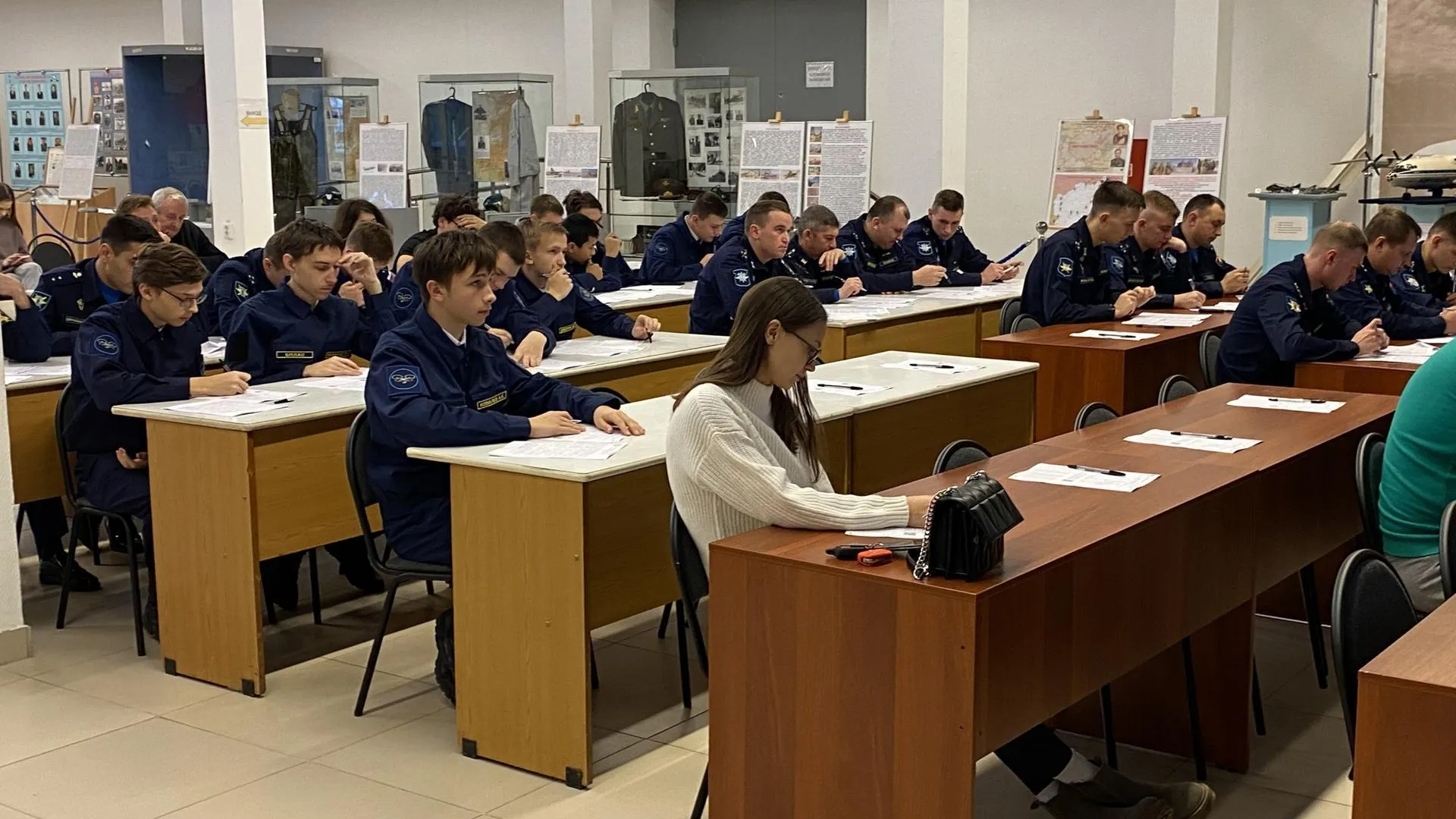 В Монине прошла образовательная акция «Географический диктант»