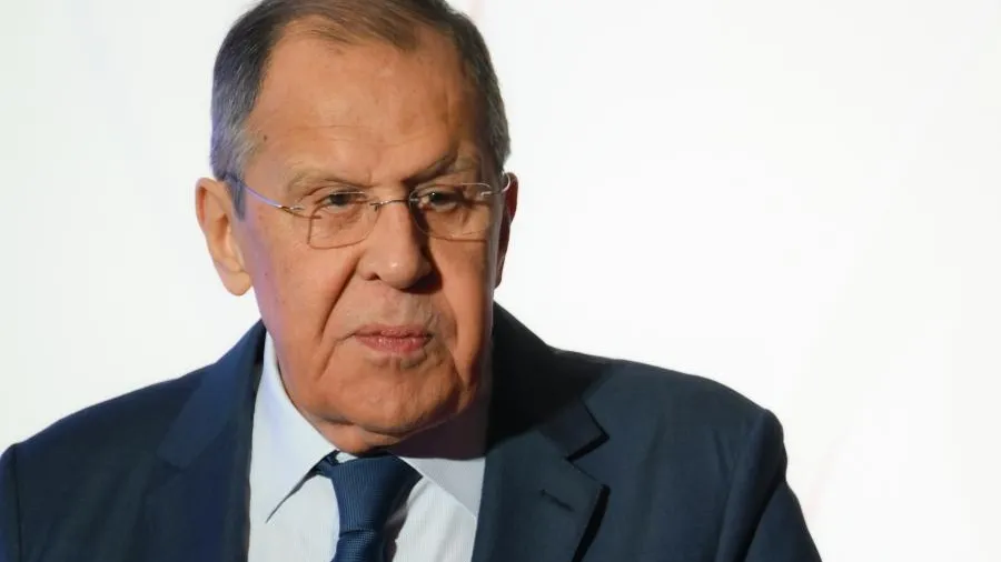 Крым и Донбасс могли быть в составе Украины: Лавров — о 3 попытках договориться