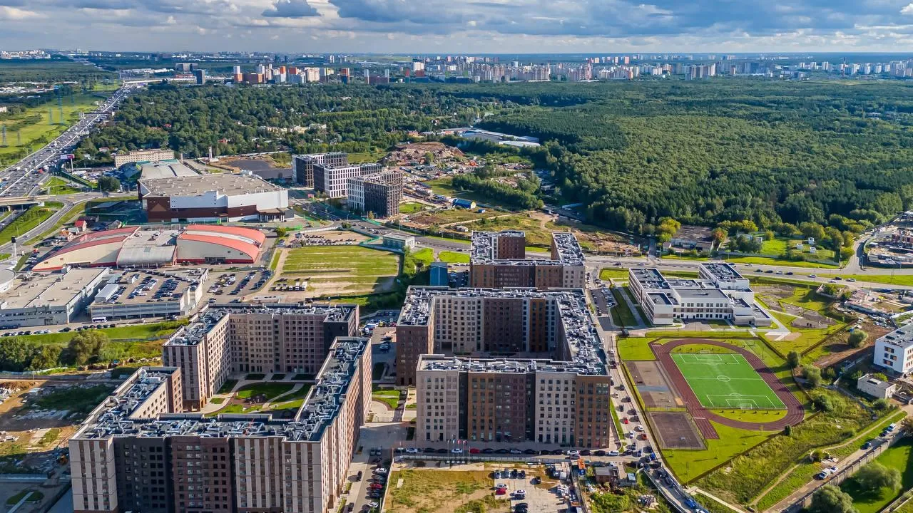 В Подмосковье летом провели 107 мероприятий для жителей ЖК «Самолет»