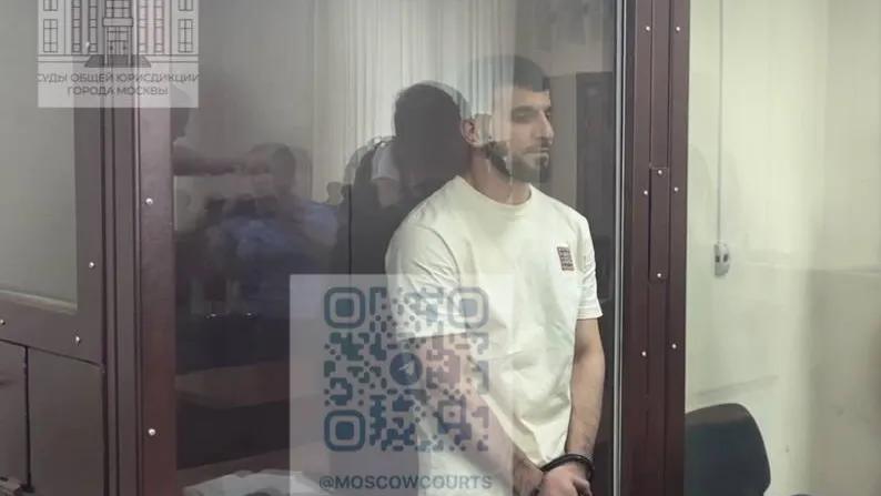 Суд в Москве отправил бойца ММА Алиева в колонию за нападение на девушку